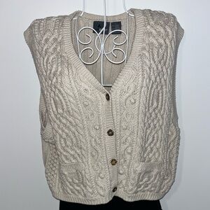 Lizwear 90s Elegant Cable Knit Beige Cardigan Vest
